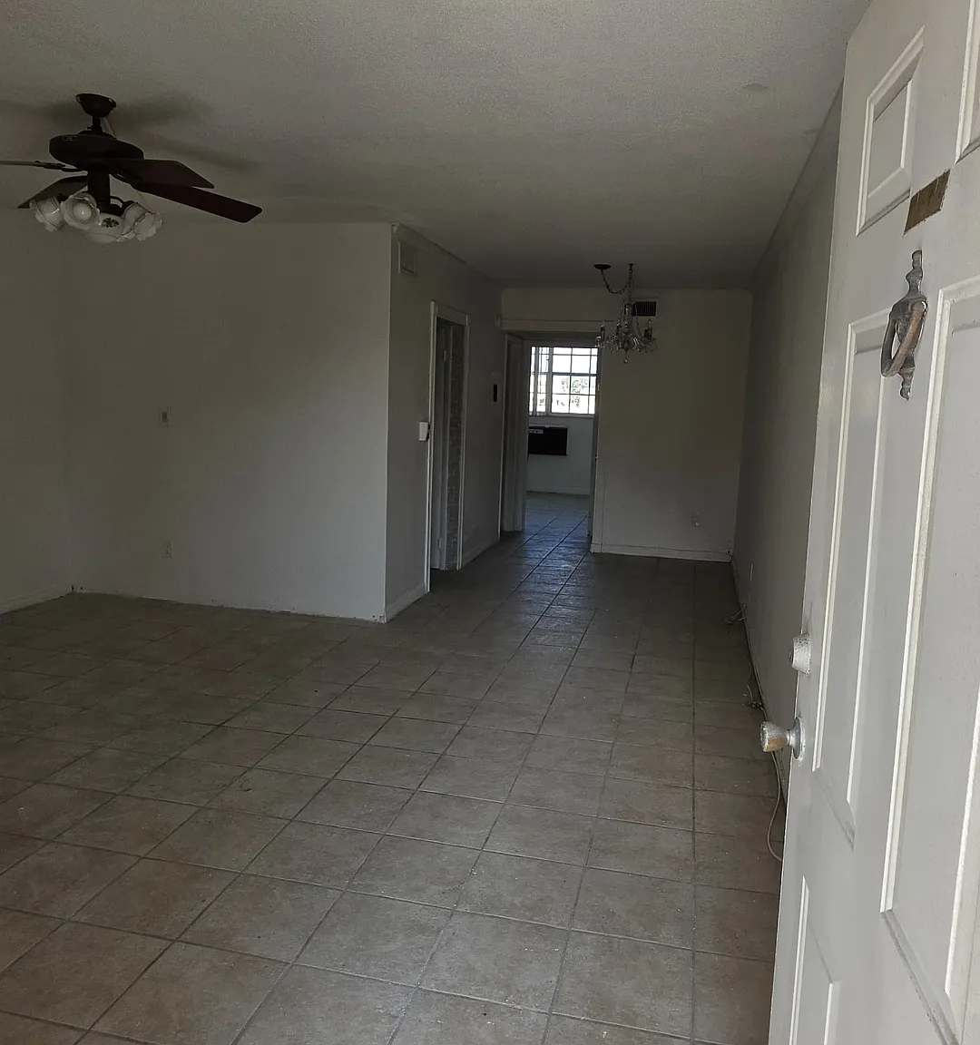 1 bed, 700 sqft, $1,900 — Photo 2