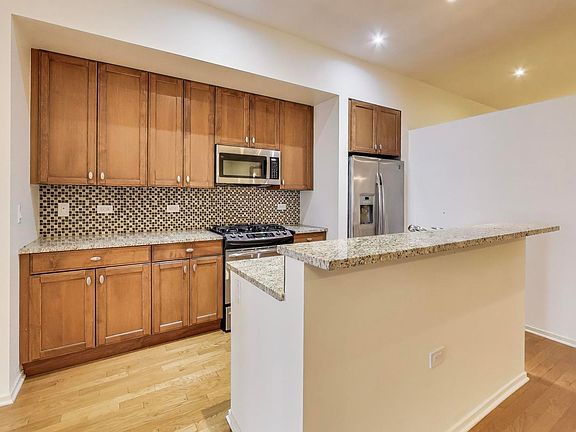 4th image of 310 S Michigan Ave Unit 1907