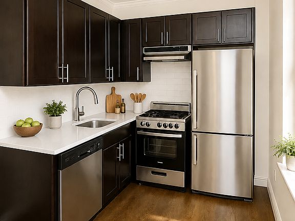 2nd image of 36 Linden St APT 6D
