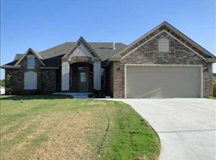 1221 Palmer Dr, Shawnee, OK 74804