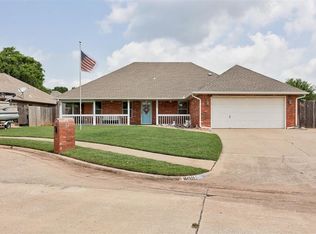 809 W Cherokee Way, Mustang, OK 73064