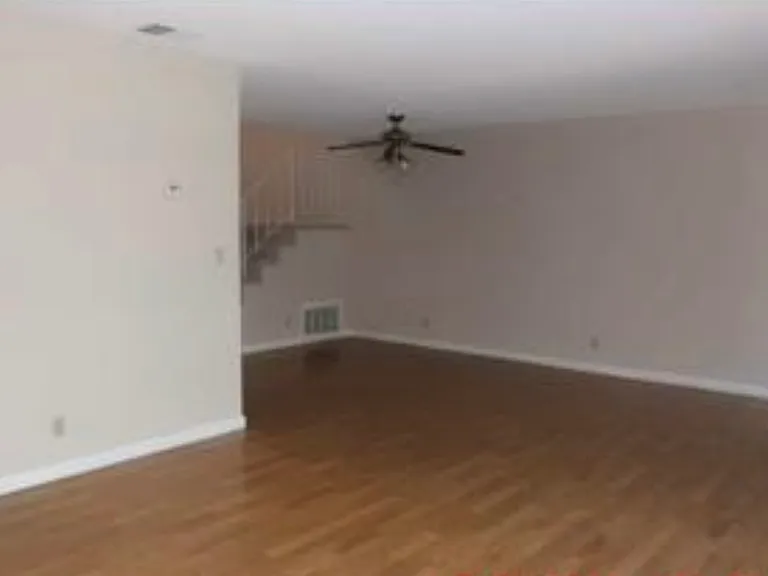 2271 Tomlin Way — Photo 3