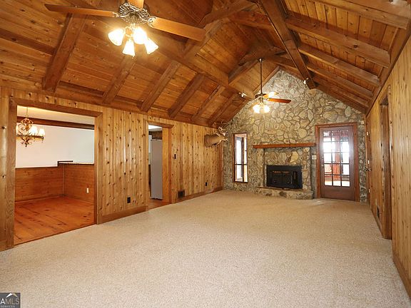 4th image of 275 Roberts Rd
