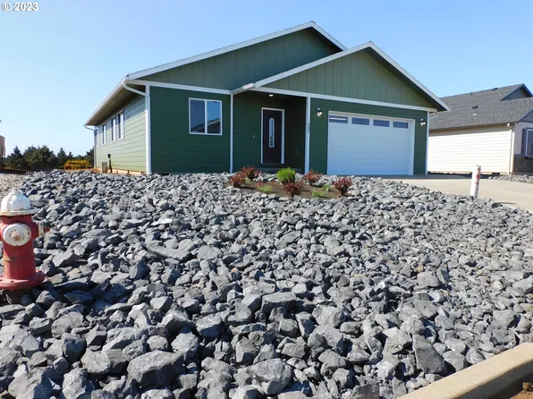 797 Seacrest Dr, Bandon, OR 97411