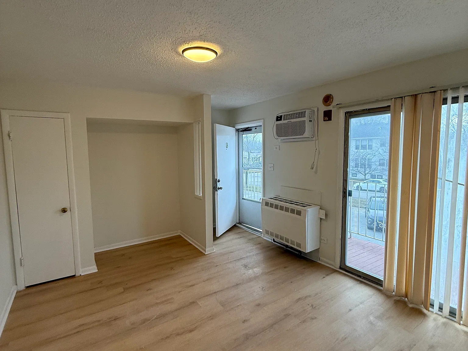 Studio, 600 sqft, $1,000 — Photo 3