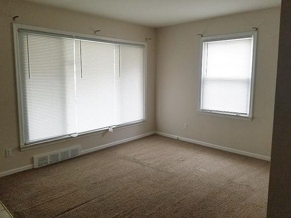 2nd image of 18511 Gaylord