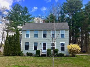 21 Hillcrest Dr, Kennebunk, ME 04043