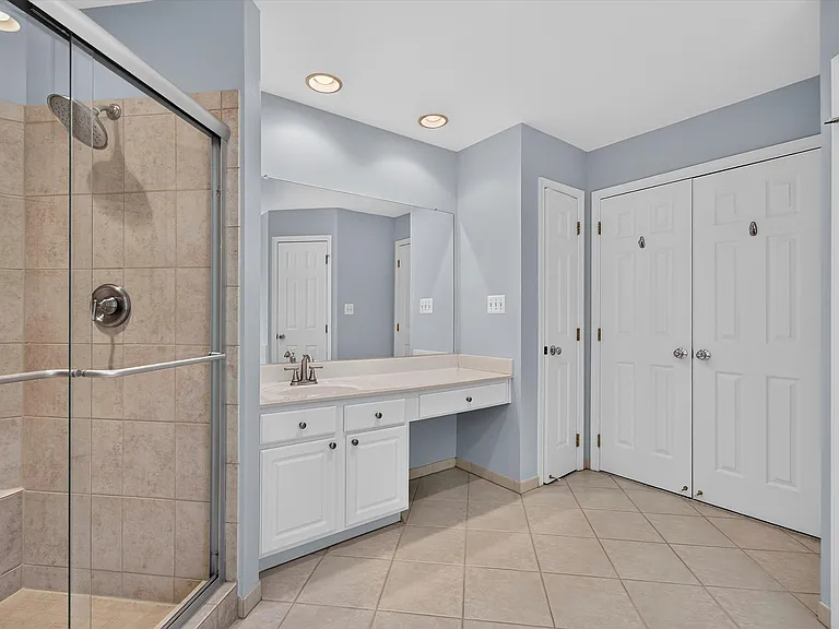 25670 S Village Dr — Photo 21