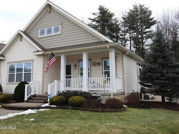 21 Vettura Court, Malta, NY 12020