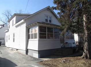 30 Northern Dr, Troy, NY 12182