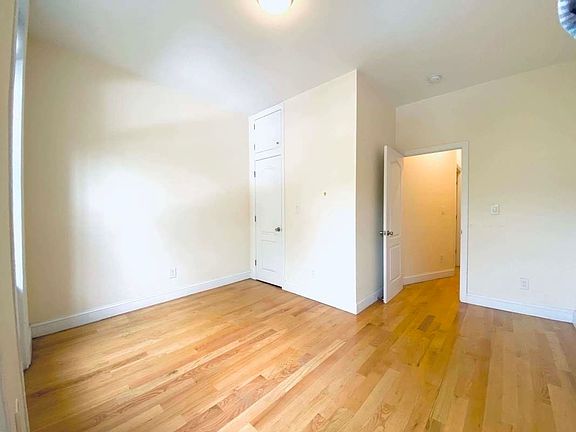 4th image of 487 Columbus Ave #2