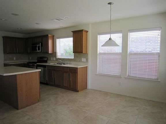 3rd image of 10513 Bolivar Dr
