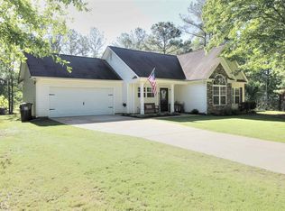 102 Cedar Ridge Dr, Lagrange, GA 30241