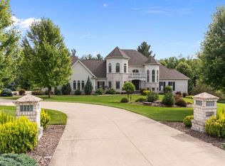 W8732 Pheasant Run, Hortonville, WI 54944