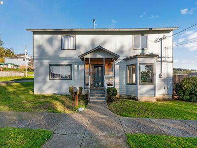 703 C St, Myrtle Point, OR, 97458