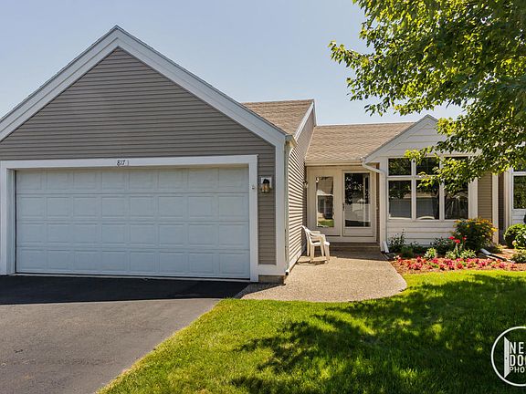 2nd image of 817 Clarewood Ct