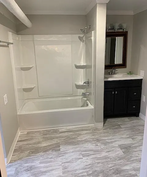 222 E Henrietta St #7 — Photo 9