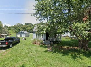 212 Wilson St, Pembroke, VA 24136