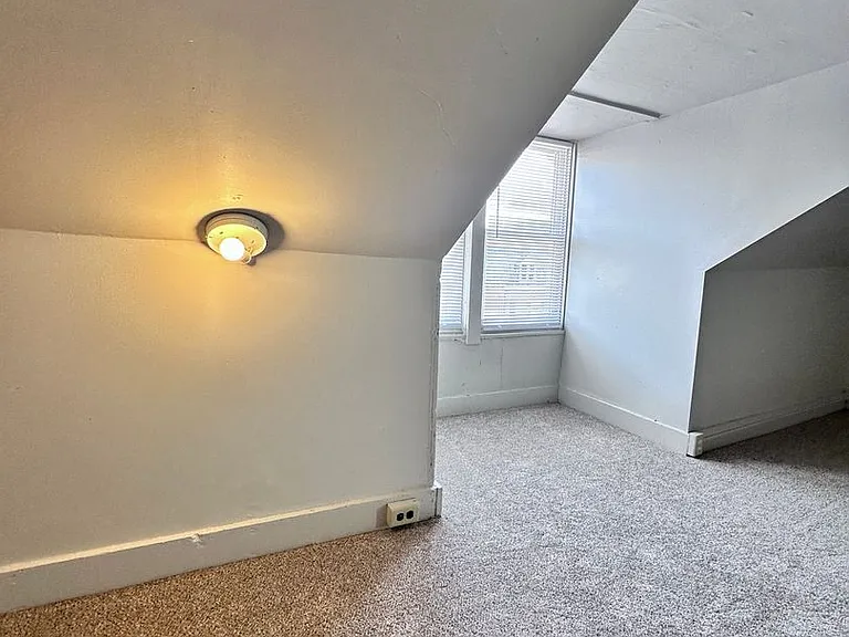 587 W Princess Street - NWA — Photo 16
