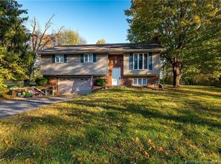 3412 Palmetto Dr, Jeffersonville, IN 47130
