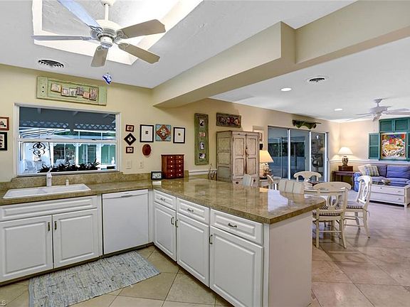 3rd image of 3706 W Gulf Dr