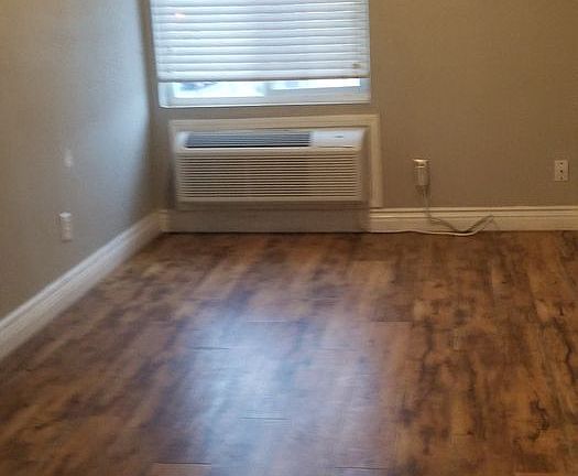 5th image of 2230 G St APT 6