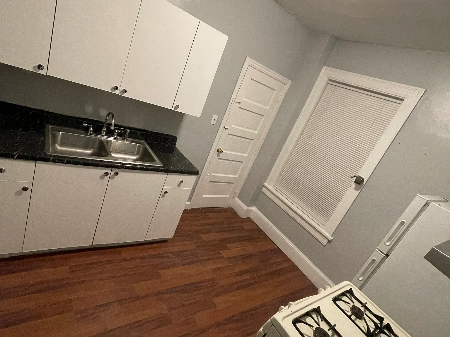 1 bed, $850 — Photo 1