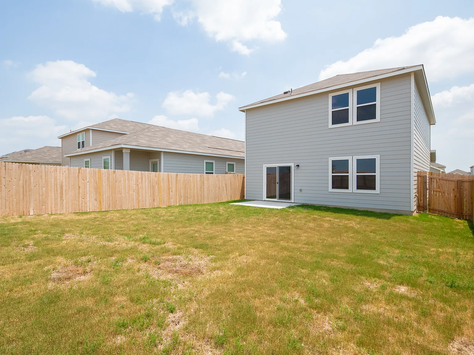 3 bed, 2.5 bath, 1826 sqft, $1,800 — Photo 3