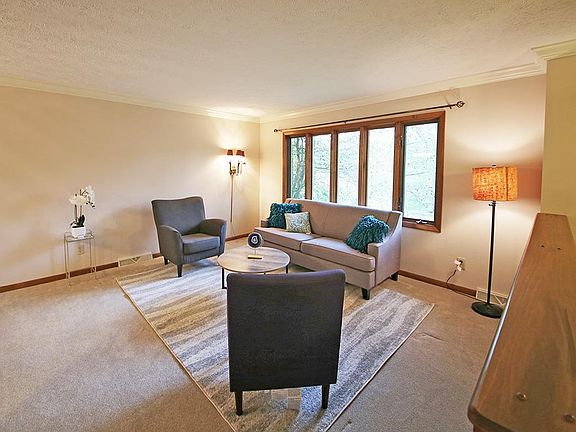 3rd image of 1225 E Allendale Dr