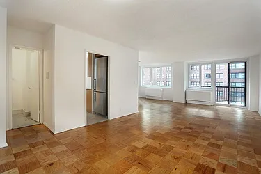 Rented by Manhattan Skyline