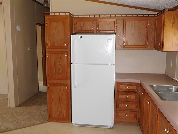 4th image of 5423 Pebble Ln