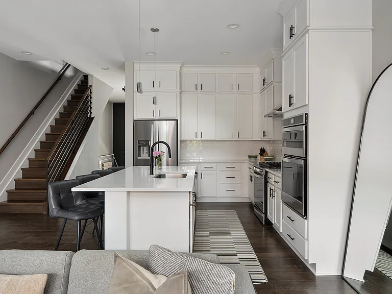 895 S Wall St — Photo 11