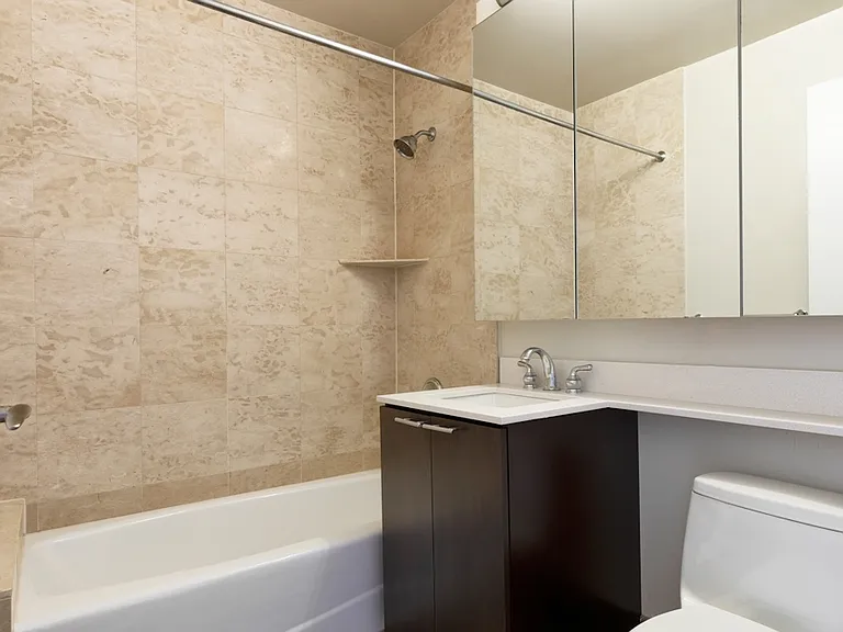776 6th Ave #15B — Photo 4
