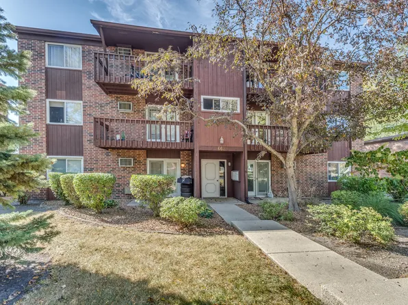 662 Daisy Ln APT 110, Roselle, IL 60172