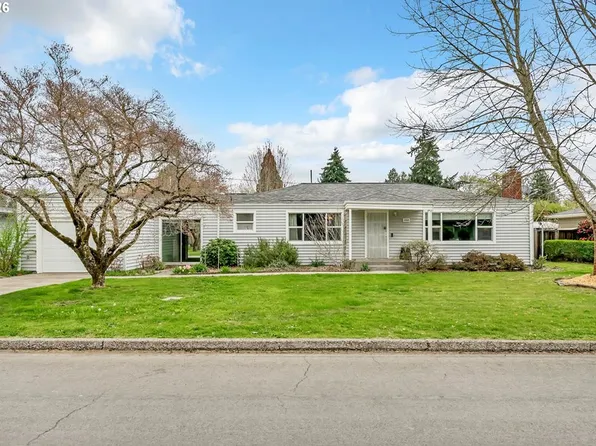 1555 Escalante St, Eugene, OR 97404