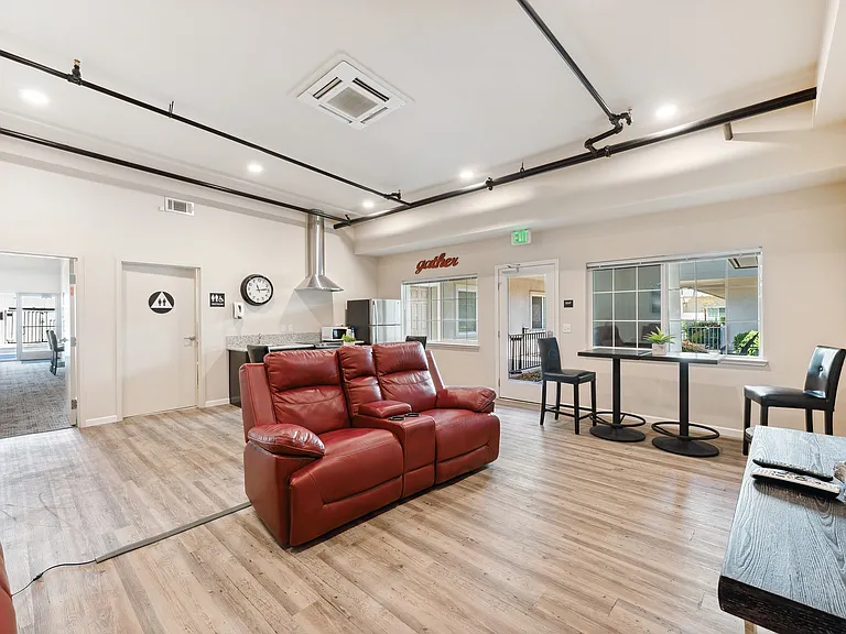 Volare Apartment Homes — Photo 14