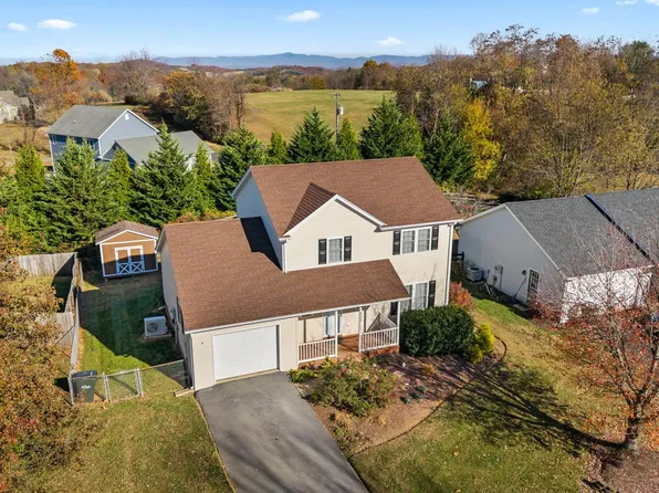 623 Bull Run, Staunton, VA 24401