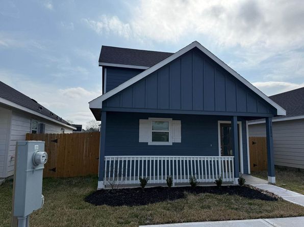 16806 N Marie Village Dr