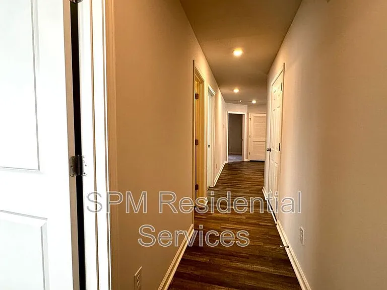 2161 Bayside Dr SW — Photo 2