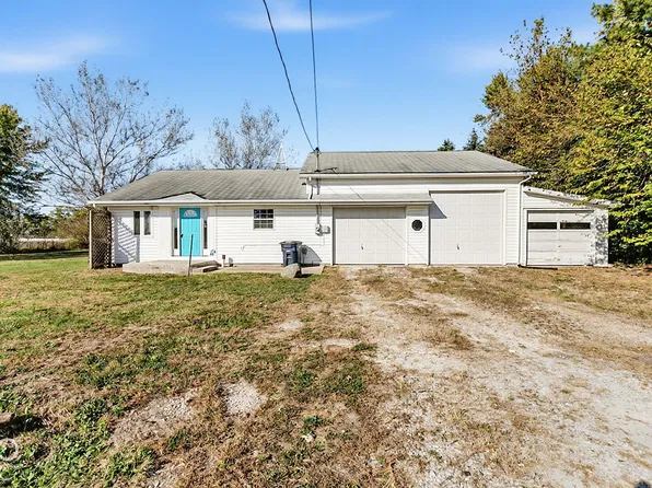 220 S D St, Elwood, IN 46036