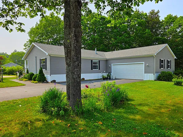 8 Fieldstone Drive, Lyman, ME 04002