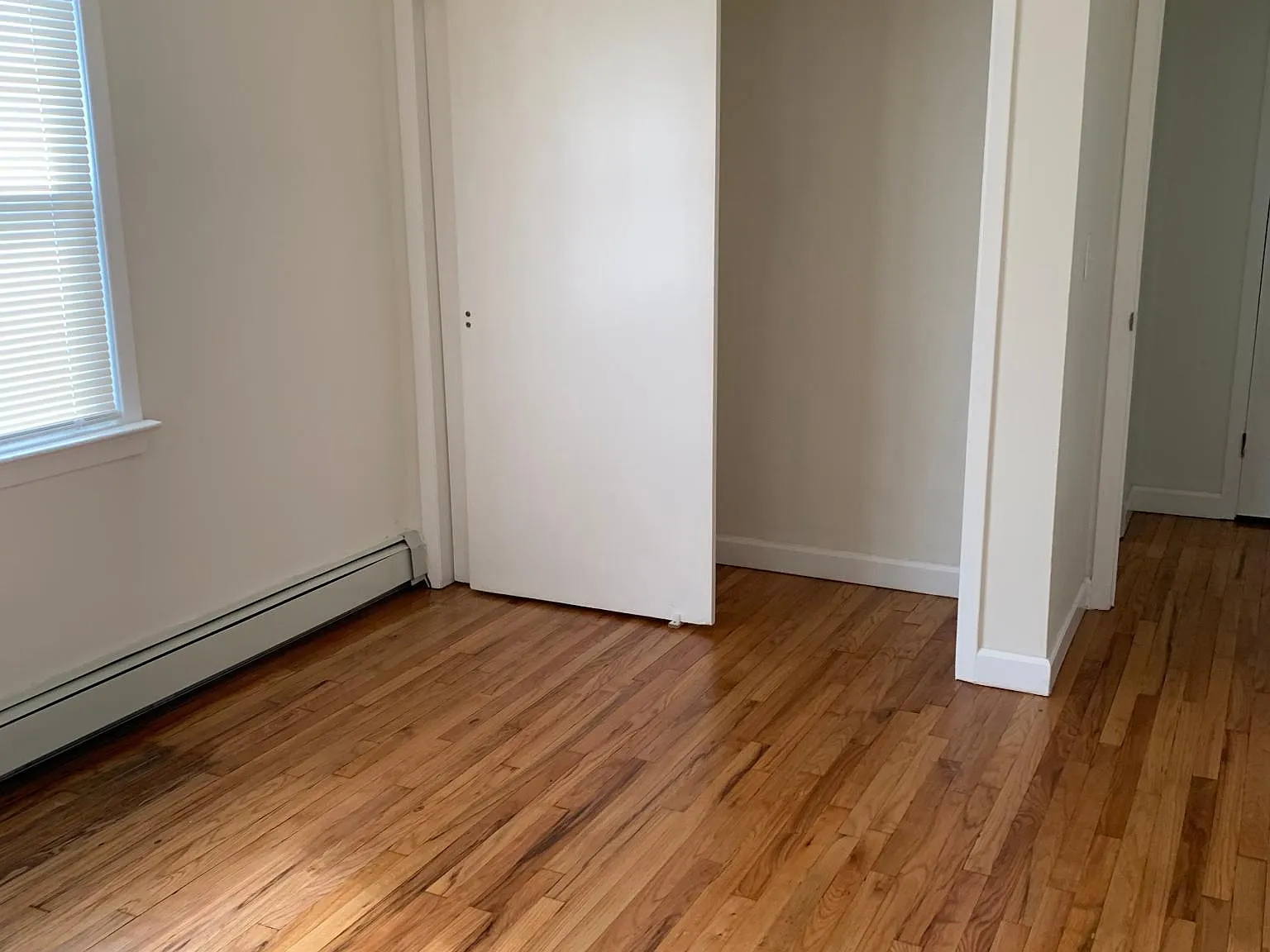 2 bed, 950 sqft, $2,100 — Photo 4