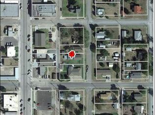 413 S Locust St, Shattuck, OK 73858
