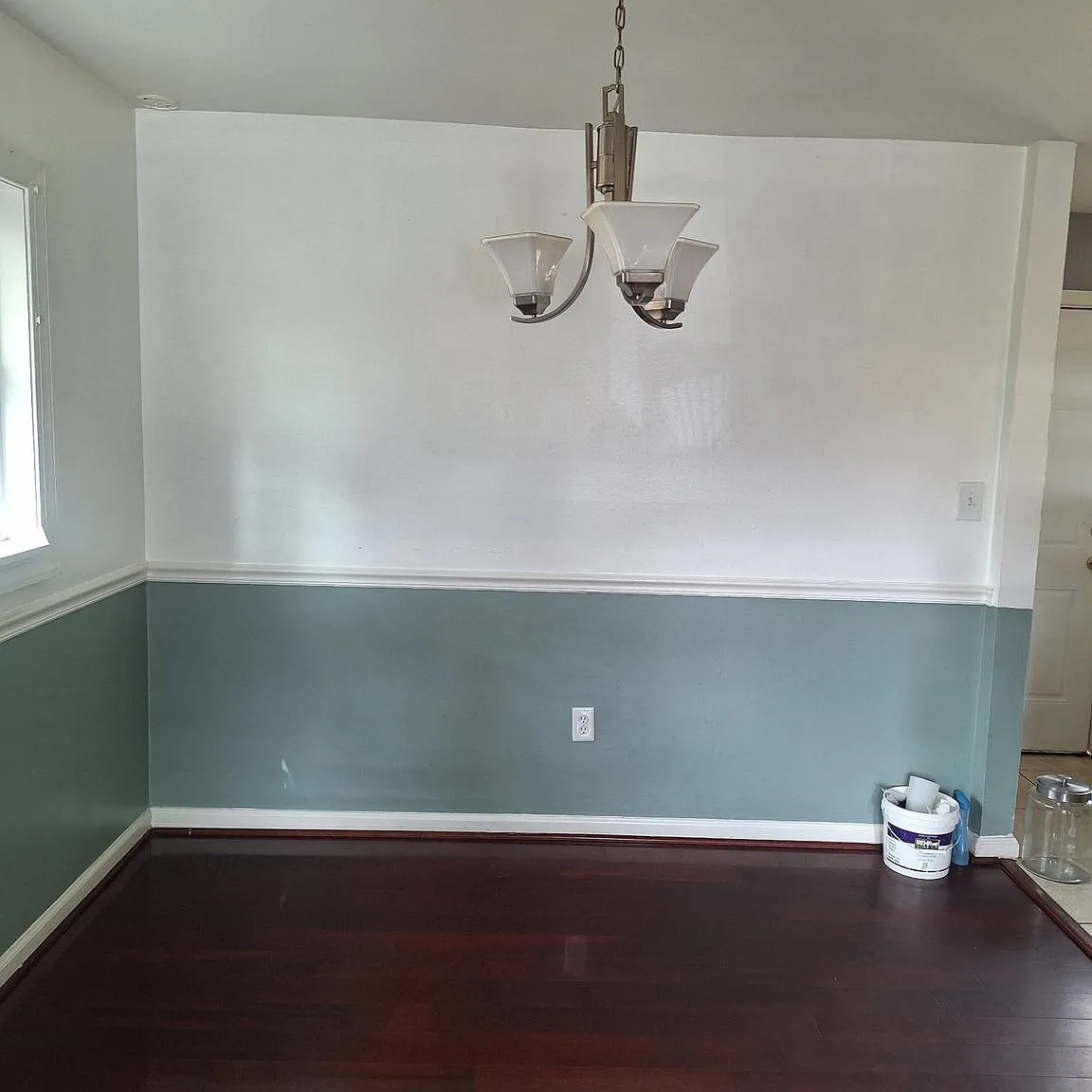5 bed, 2.0 bath, 1953 sqft, $2,400 — Photo 4