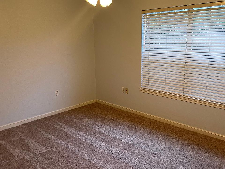 2nd image of 1701 Lobdell Ave APT 42