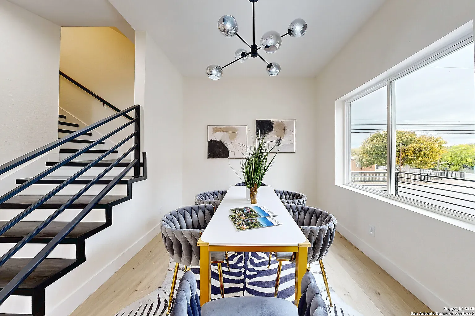 3 bed, 3.5 bath, 1850 sqft, $2,550 — Photo 3