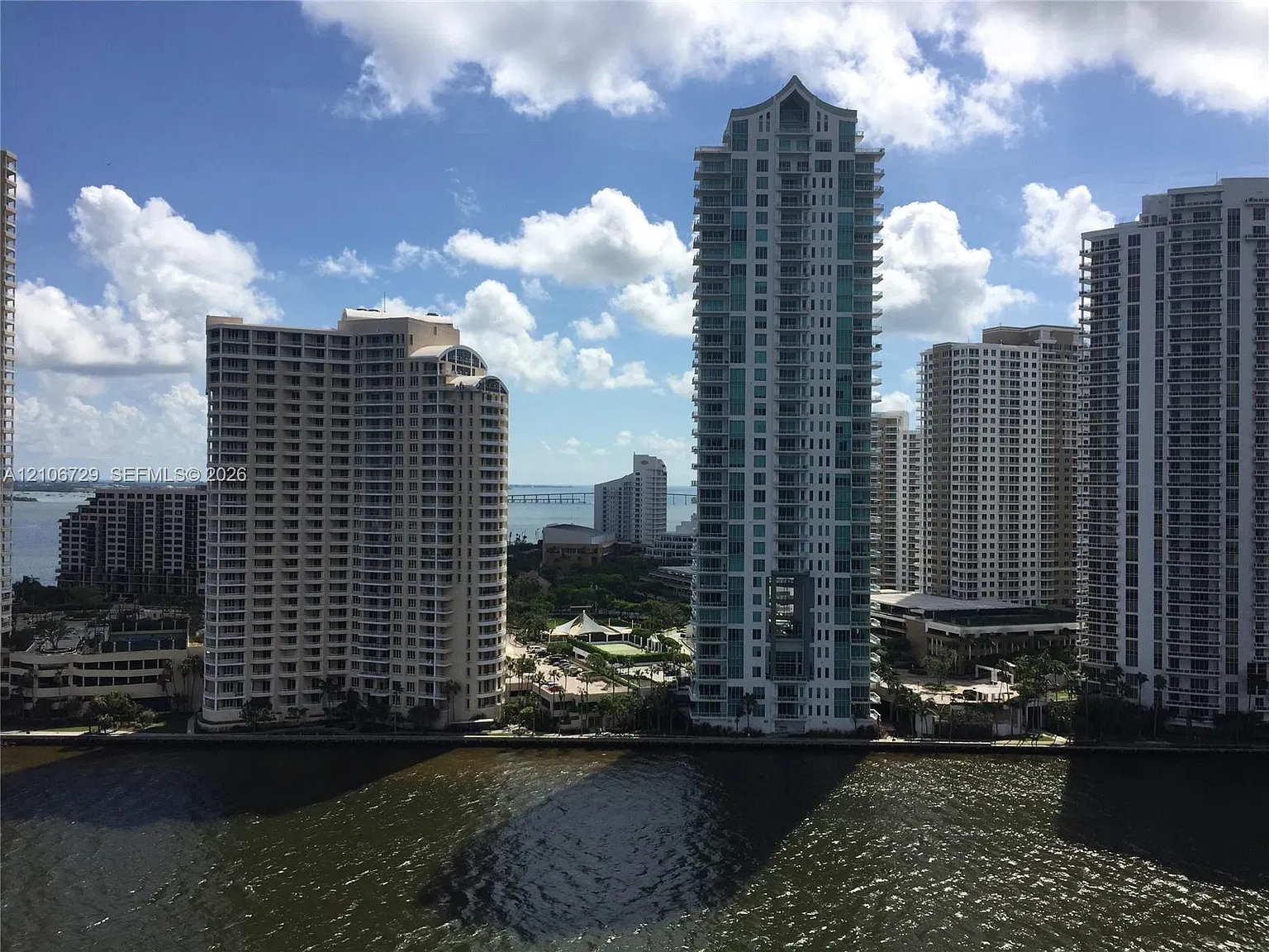 One Miami East Condo — Photo 4