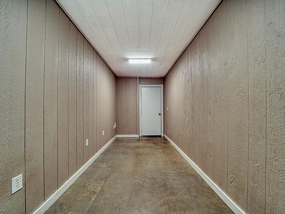 5th image of 3324 Smelley Rd