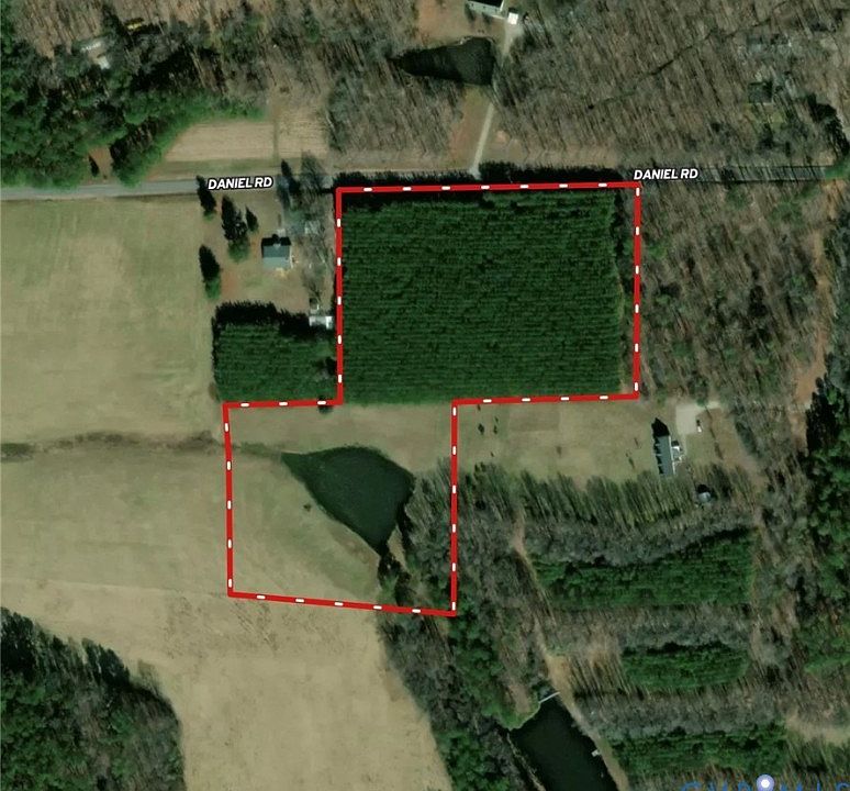 1st image of 300 Daniel Rd