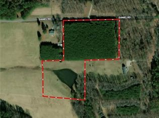 300 Daniel Rd, Blackstone, VA 23824